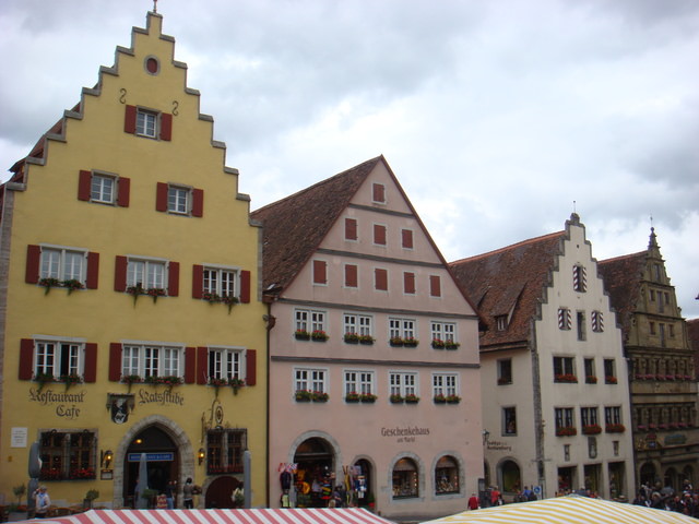 2011.06 德瑞~新天鵝堡.鐵力士山.米其林餐廳 10日遊(上) - 第17張圖 2011.06 德瑞~新天鵝堡.鐵力士山.米其林餐廳 10日遊(上)